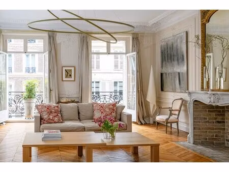 assas - luxembourg. appartement familial et de réception de 238m².