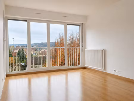 residence gabrielle - centre ville mairie - 3 pieces avec balcon  garage  place de parking