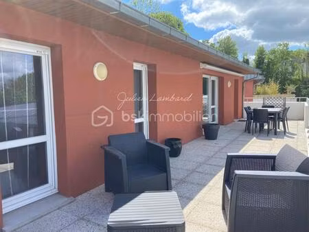 f4 81m2 avec terrasse et double box - rouen docks