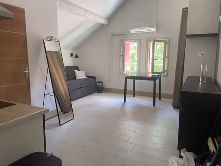 studio meublé arceaux