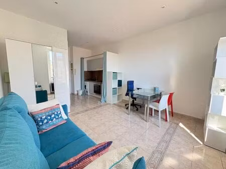 nice / rue massena/ a louer studio meuble - centre ville