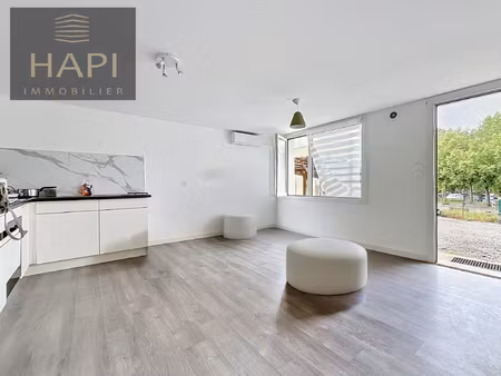 appartement t2 38m2 en coeur de village avec stationnement p