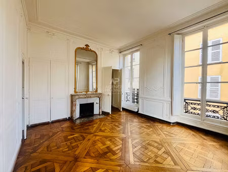 'versailles saint louis' bel appartement de 3 pièces de 65.5 m2 !