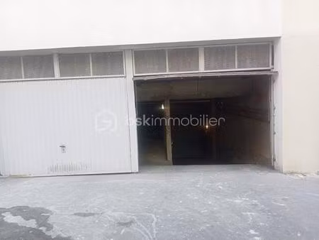 parking de 24 m² à marseille-6e-arrondissement