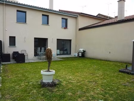 montbrison maison de ville avec jardin