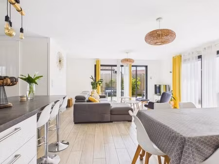 maison contemporaine plain pied 107m2  4 chambres