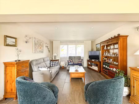 maison 4 chambres  jardin  double garage