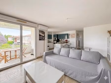 aucamville - appartement t3 avec parking & balcon