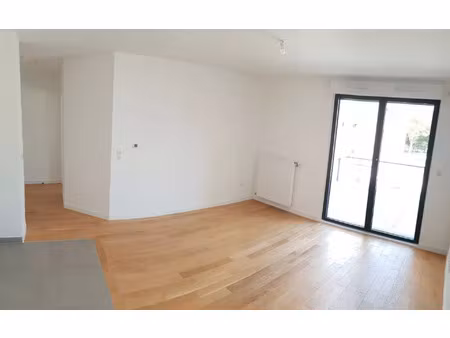location appartement  51 m² t-3 à clichy  1 220 €