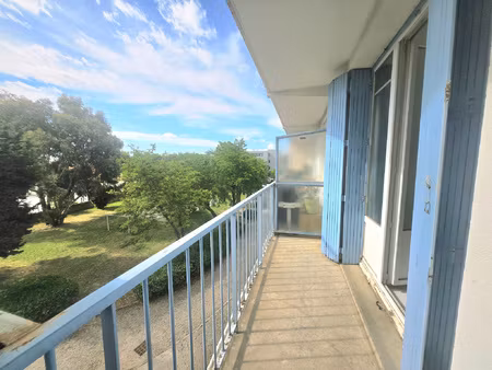 studio de 34m2 avec 2 balcons et cave