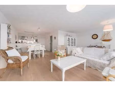 magnifique appartement à 100 mètres de la digue