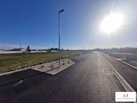 vente terrain 587 m² à pierrelatte (26700)  93 920 €