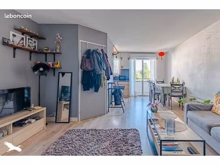 appartement 2 pièces 52 m²