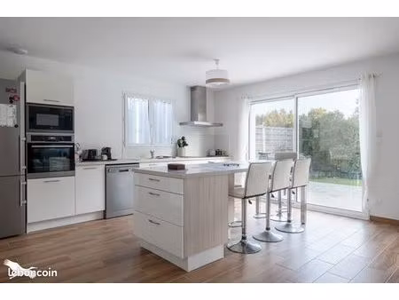 pavillon 4 pièces 133 m²