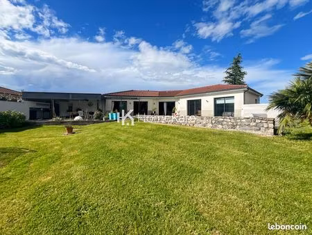 maison 5 pièces 150 m²
