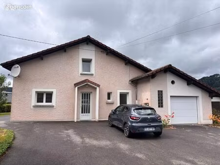 pavillon 4 pièces 108 m²