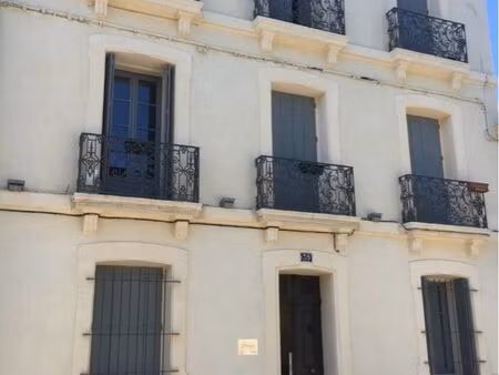 t2 meublé 33 m2 quartier beaux-arts montpellier