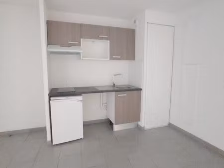studio 1 pièce 29 m²