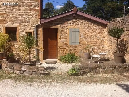 location curis meublee