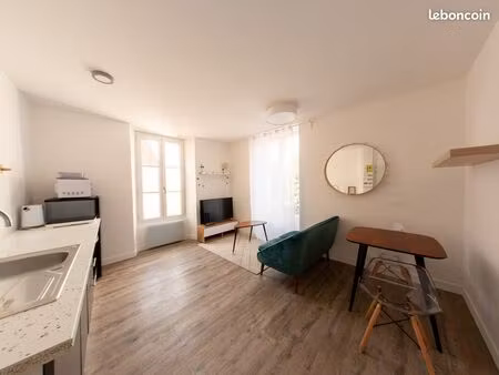 charmant appartement meublé à louer – centre de melun