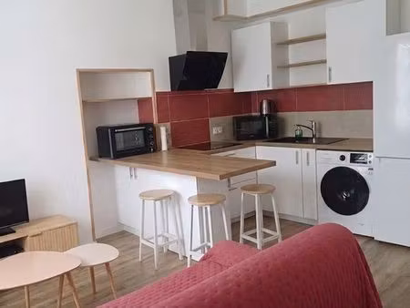 ? t2 meublé à louer – saint-benoît proche du bourg