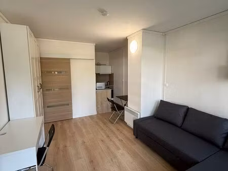 studio meublé totalement rénové à deux pas du musée
