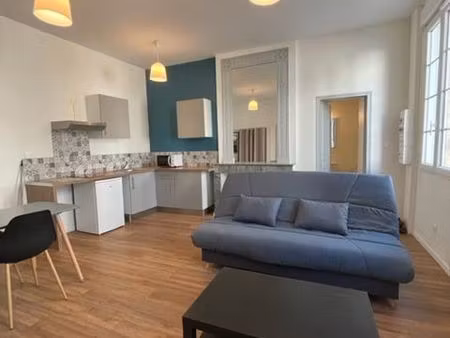 studio 1 pièce 28 m²