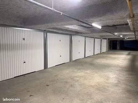 box garage sécurisé craponne 110 / mois