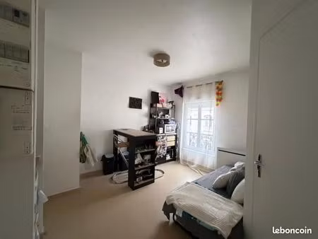 appartement 1 pièce 19 m²