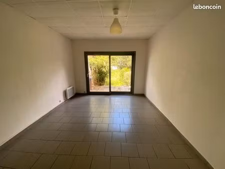 appartement au rez de chaussée de 31 m² avec jardin - avenue de liège valenciennes