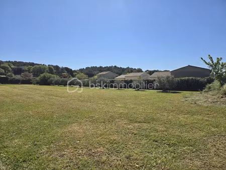 vente terrain 1700 m² à lauris (84360)  399 000 €
