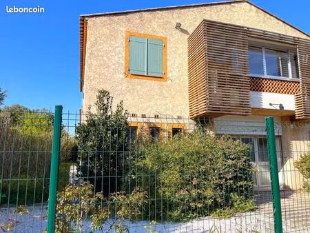 bâtiment 730 m² la crau