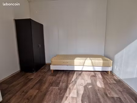 studio 16 m² metro carrefour pleyel ligne 13