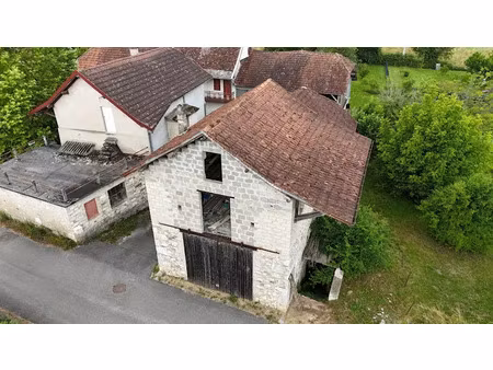 vente locaux professionnels 80 m² à yenne (73170)  87 000 €