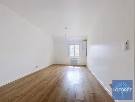 studio vide récent - 21 m2 - neuilly plaisance proche rer