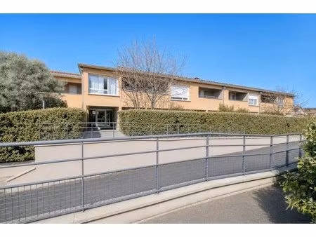 studio lumineux de 33 m² à castelginest