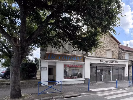 vente immeuble 8 pièces 254 m² à saint-fargeau-ponthierry (77310)  498 750 €