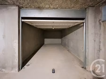 vente parking à lattes (34970)  29 000 €