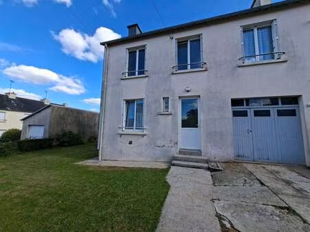 location maison à carhaix-plouguer (29270) : à louer / 82m² carhaix-plouguer