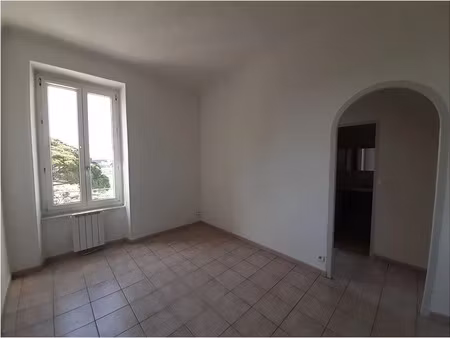 location appartement 2 pièces 34 m² à ales (30100)  435 €