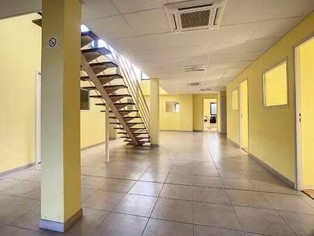 vente bureaux et commerces à trémuson (22440) : à vendre / 300m² trémuson