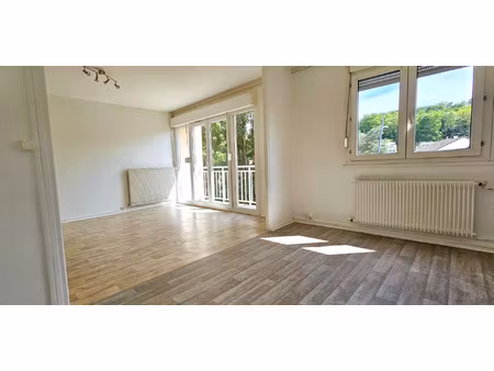 evreux appartement f3 avec balcon