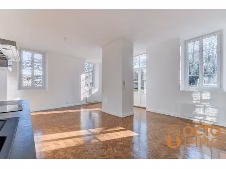 t2 rez de jardin + 2 parkings