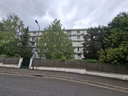 tours (nord) studio meublé de 26m² + cave