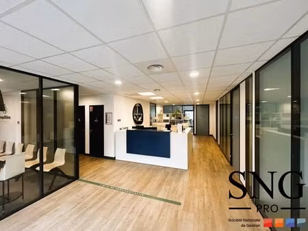 location bureaux 214 m²