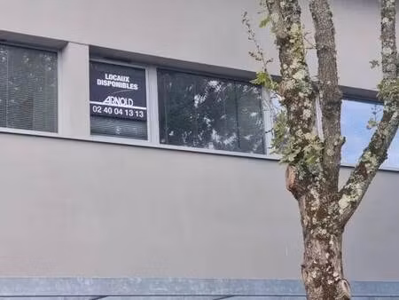 location bureaux 92 m²
