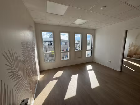 bureaux plougastel daoulas 47 m2