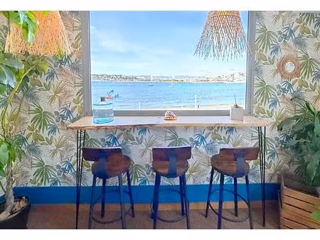 restaurant 8eme arr  vue mer et rade de marseille