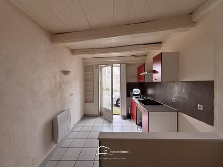 a louer   maison de bourg de type 3 aslonnes centre