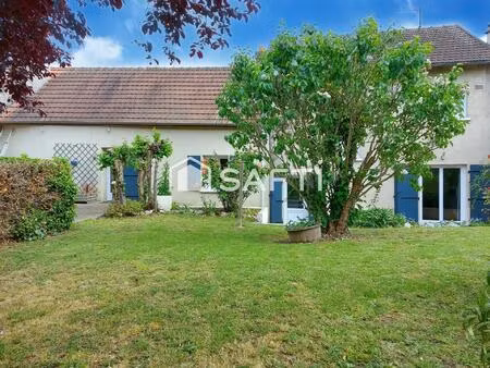 maison de caractère avec jardin sans vis-à-vis et studio indépendant.
